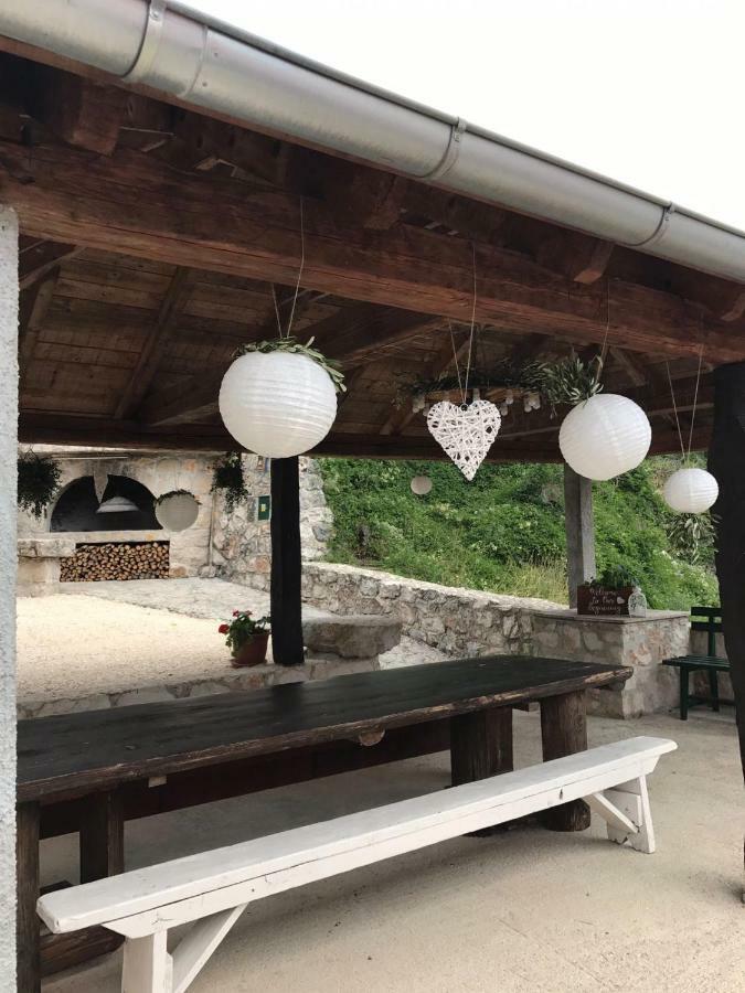 אימוטסקי Apartman Studio Zdravko Eco Village מראה חיצוני תמונה