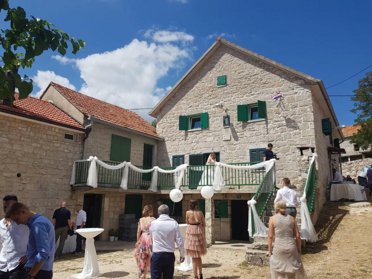 אימוטסקי Apartman Studio Zdravko Eco Village מראה חיצוני תמונה